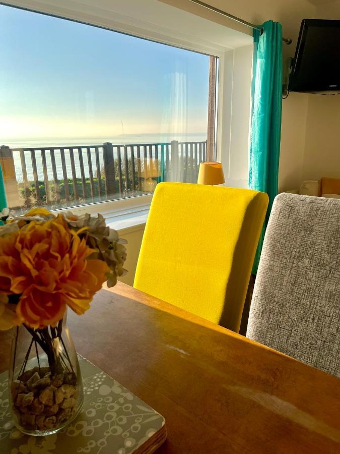 Sunset Sea View Chalet With Hot Tub Torpoint Luaran gambar